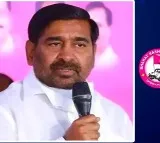 Jagadeesh Reddy takes on congress leaders