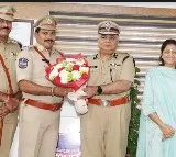 రాజేంద్ర నగర్ ఇన్స్పెక్టర్ నాగేంద్ర బాబు ను అభినందించిన డిజిపి రవిగుప్తా