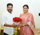 ఫొటో:  ముఖ్యమంత్రి రేవంత్ రెడ్డి గారిని కలిసి తన కుమారుడి నిశ్చితార్థం, వివాహానికి ఆహ్వానించిన  వైఎస్ షర్మిల