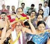 Hyderabad man marches to Ayodhya to deliver golden padukas