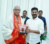 Former governor Narasimhan meets CM Revanth Reddy