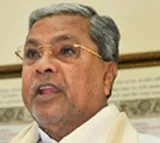 Backward Classes seers urge Karnataka CM to accept caste census report