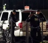 Vehicle crashes into White House exterior gate
