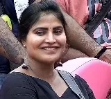 Actress Shree Rapaka seeks YCP ticket