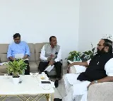 నల్గొండ రైతులకు సత్వర సాగునీటిని ఆదుకోవాలని మంత్రులు కోమటిరెడ్డి, ఉత్తమ్‌కుమార్‌రెడ్డి ఆదేశించారు.