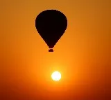 Hot air balloon crash in Arizona desert kills 4