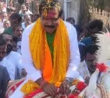 Grand welcome to BJP MLA Payal Shankar in Village