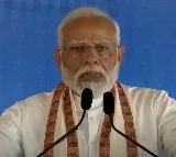 PM Modi inaugurates Rs 4,000 cr-worth projects in Kerala, dispels CM Vijayan's concerns