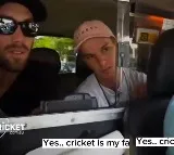 Viral Video Taxi Driver Couldnt Recognise Glenn Maxwell And Adam Zampa
