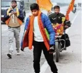 To Ayodhya – on skates, on foot, on bicycle