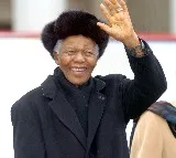 South Africa seeks to prevent auction of Nelson Mandela items