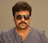 Chiranjeevi asks Yandamuri Veerendranath to write his biography