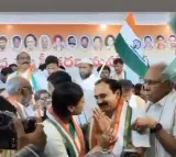 Mangalagiri MLA Alla Ramakrishna Reddy joins Congress Party