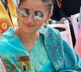 Alia Bhatt's saree for 'Pran Pratishtha' ceremony adorned with Ramayana motifs