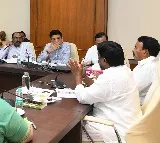 ప్రొహిబిషన్ & ఎక్సైజ్, టూరిజం, కల్చర్ మరియు ఆర్కియాలజీ అధికారులతో ఉప ముఖ్యమంత్రి శ్రీ మల్లు భట్టి విక్రమార్క ఈరోజు సచివాలయంలో సమావేశం నిర్వహించారు