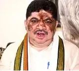 Ponnam Prabhakar counter to Kalvakuntla Kavitha