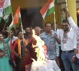 Goa Cong burns effigy of Assam CM over attack on Rahul Gandhi’s Yatra