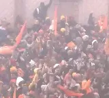 Devotees throng main gate to offer prayers on first day after Pran Pratishtha