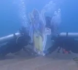 Vizag scuba divers perform underwater consecration