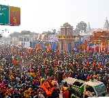 Sudden influx of pilgrims prompts ban on vehicles' entry into Ayodhya