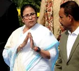 Mamata Banerjee sustains injury after her vehicle brakes suddenly