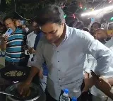 KTR tastes Mirchi Bhajji at road side hotel