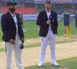 England opt to bat against India in Uppal test match