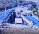 Multiple vehicles collide in Tamil Nadu 4 dead