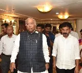 AICC President Shri Mallikarjuna Kharge arrived in Hyderabad