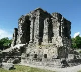 Hindu group performed ‘Parikrama’ at ASI protected 8th century temple in Kashmir on Jan 22