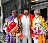 Padma Vibhushan Chiranjeevi hosts Padma Shri recipients