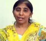 Dr Suneetha talks to media against trolling