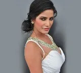 I am alive says Poonam Pandey
