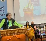 Tharoor calls for cutting-edge research on probiotics in healthcare