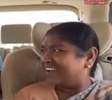 Interesting interact between ponnam and seethakka