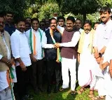 Peddapalli MP Venkatesh says bjp and brs supporting each other