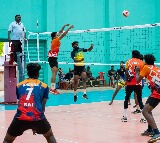 విజయ్‌ దేవరకొండ బ్లాక్‌ హాక్స్‌ ఓపెన్‌ 24