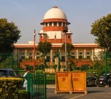 SC issues notice on plea seeking transfer of criminal case against CM Reddy outside Telangana