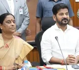 అసెంబ్లీ కమిటీ హాల్ లో ఆన్ లైన్ ద్వారా మేడారం సమ్మక్క-సారక్కలకు నిలువెత్తు బంగారం సమర్పించే కార్యక్రమాన్ని ప్రారంభించిన సీఎం రేవంత్ రెడ్డి