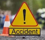 Six killed in truck-bus collision in Andhra Pradesh