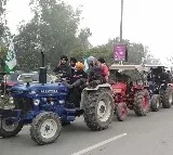 SC lawyer writes to CJI to seeks action against farmers
