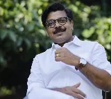 Vijayan, not his daughter, the 'real culprit' in graft case: Cong MLA