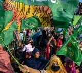 Pakistan's major parties agree to form coalition govt