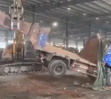 'Hurts to see them so mercilessly torn apart': Anand Mahindra on video of dismantling truck