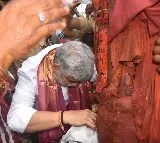  మేడారం - అమ్మవార్లను దర్శించుకున్న గౌరవ స్పీకర్ గడ్డం ప్రసాద్ 