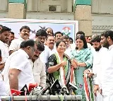 Hyderabad Deputy Mayor leaves BRS, joins Congress