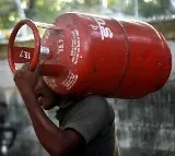 Government Favors Cash Transfer for Subsidized Gas Cylinders