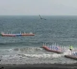 Vizag floating bridge broken after one day