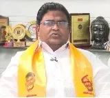 Jaleel Khan meets Lokesh; announces continuation in TDP