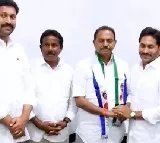 CM Jagan's Former Rival Joins YSRCP